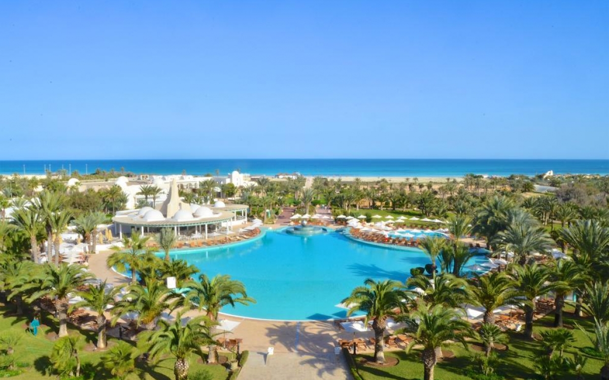 hotel-royal-garden-palace_